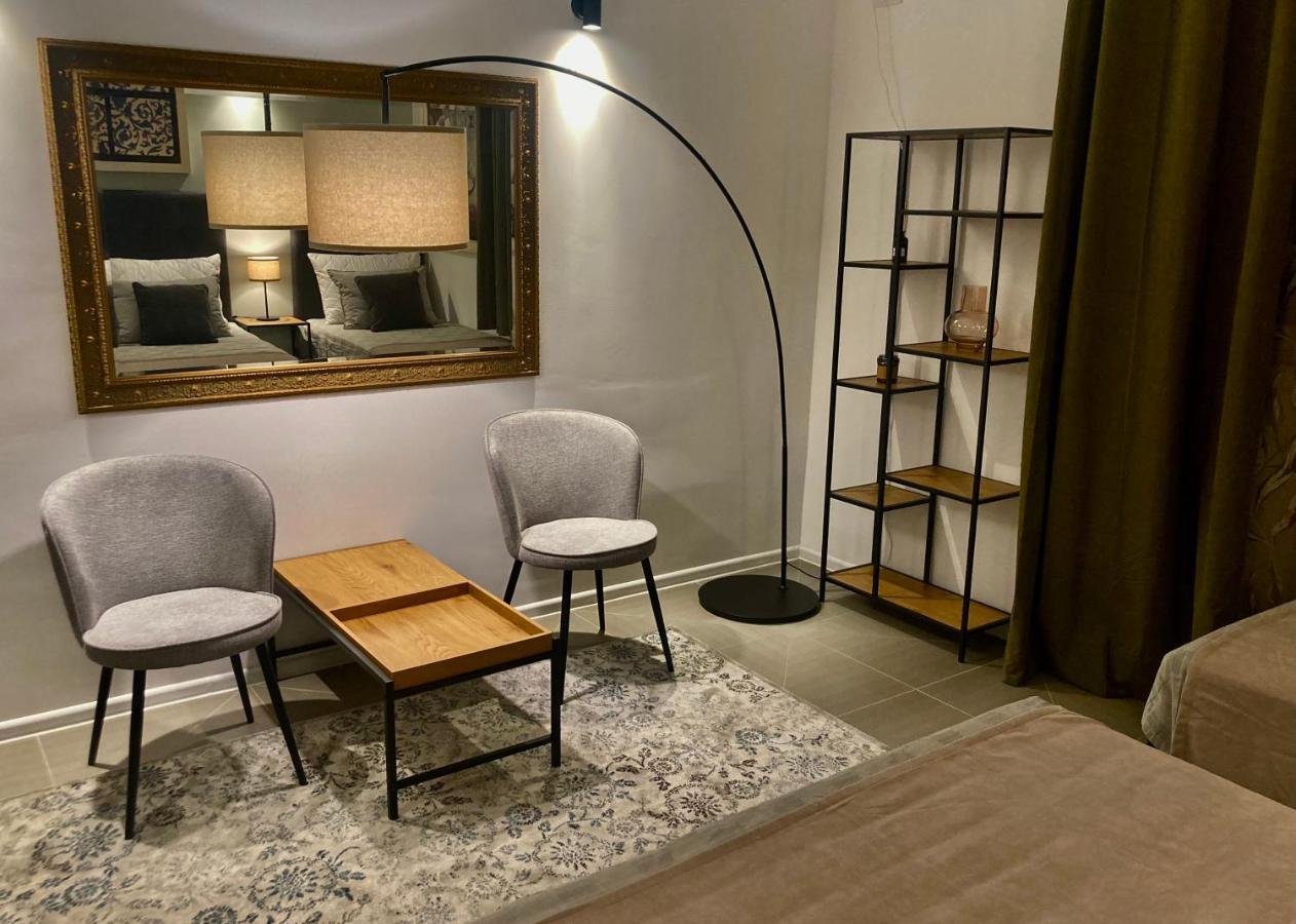 4Rooms 4U Belgrado Buitenkant foto