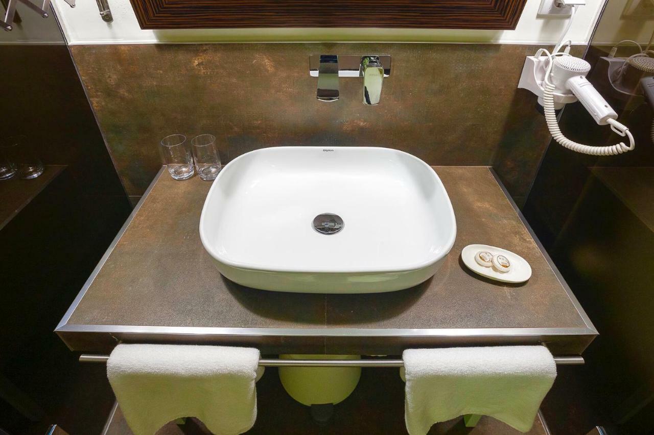 4Rooms 4U Belgrado Buitenkant foto