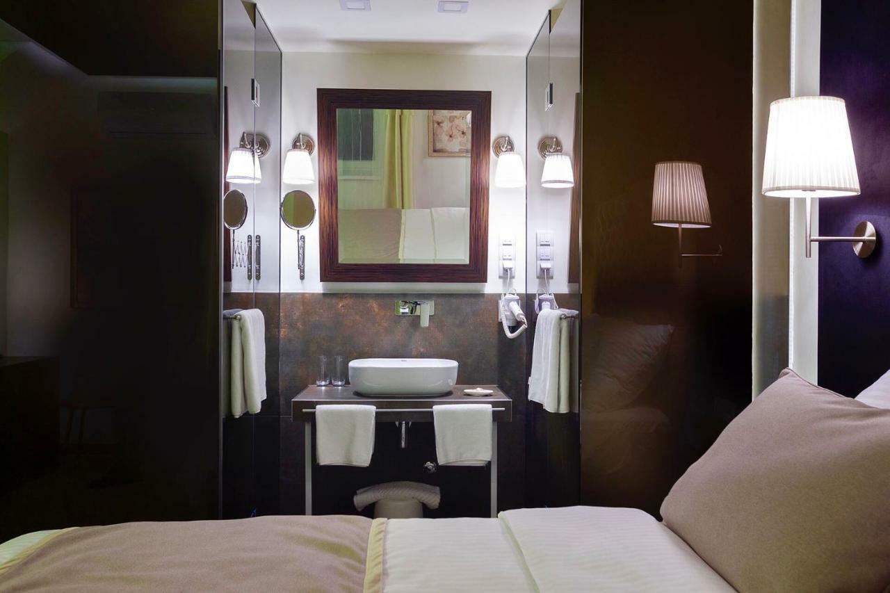 4Rooms 4U Belgrado Buitenkant foto